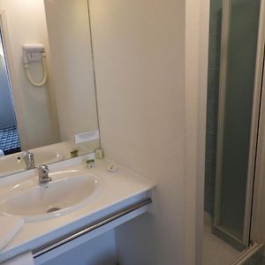 Zimmer mit zwei Einzelbetten